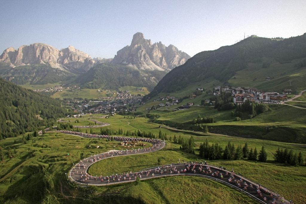 Dolomites Apartments Ciasa Vally Сан-Кассіано Екстер'єр фото