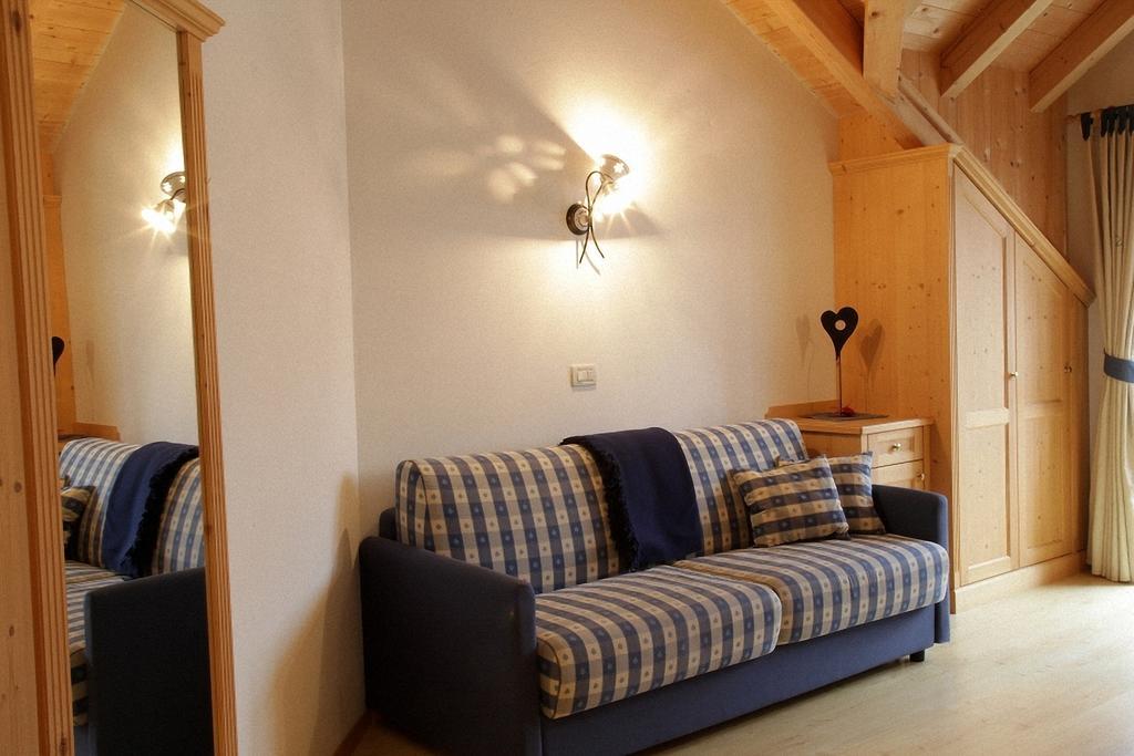 Dolomites Apartments Ciasa Vally Сан-Кассіано Екстер'єр фото