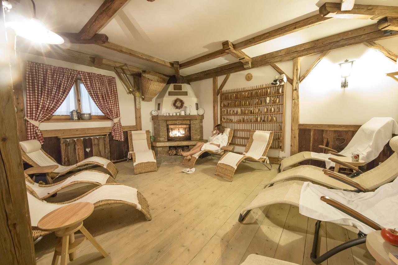 Dolomites Apartments Ciasa Vally Сан-Кассіано Екстер'єр фото